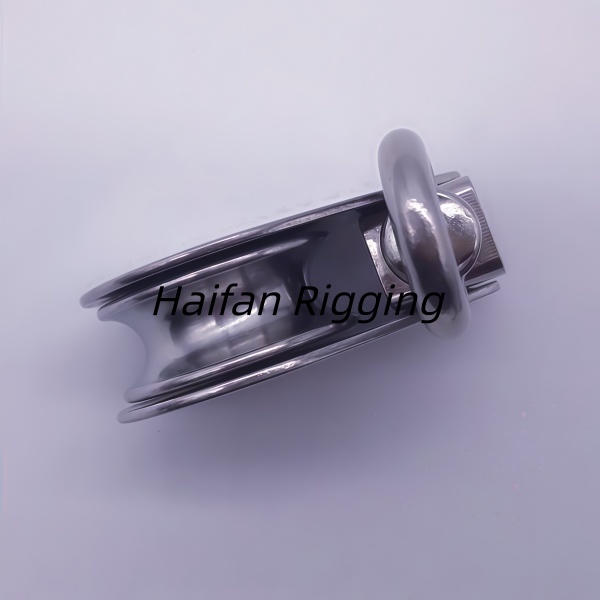 Single Swivel Block with Toggle Eye